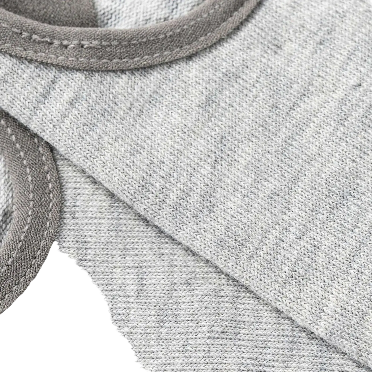 Rückenfreie Yoga-Socken von Myga Eco mit Kreuzriemen, rutschfesten Griffen, ideal für Yoga und Dehnung.
