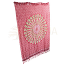 Rosa sarong pareo lunghi mit mandala muster und floralen details sowie quasten von mana shop 140x100cm