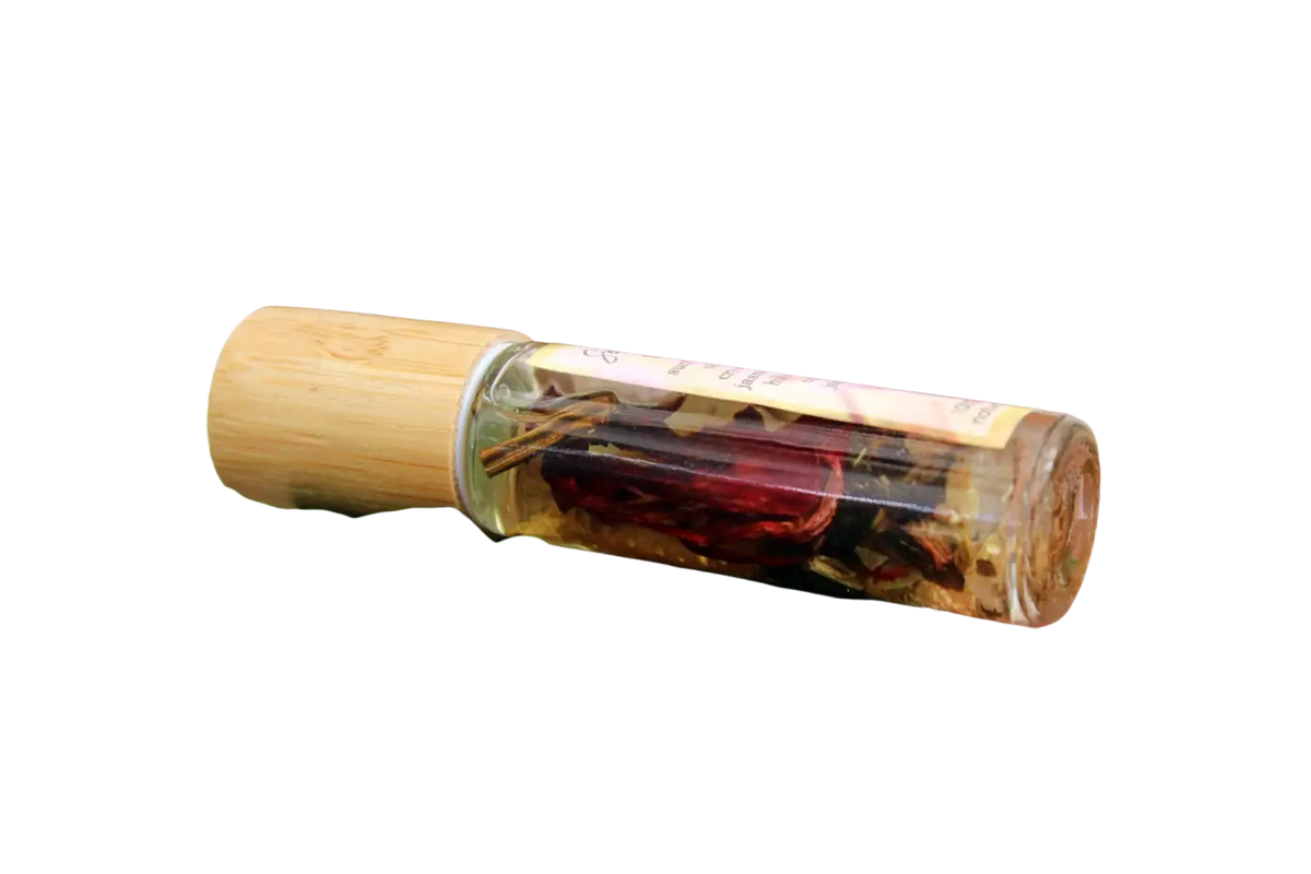 Ayamani Naturals Self Love Ritualöl mit Rosenquarz, ätherischen Ölen, Parfüm- oder Badeöl in eleganter Flasche.