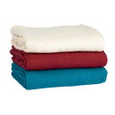 Stapel aus drei gefalteten baumwolle yogadecke shavasana decke in creme, weinrot und petrol von mana shop