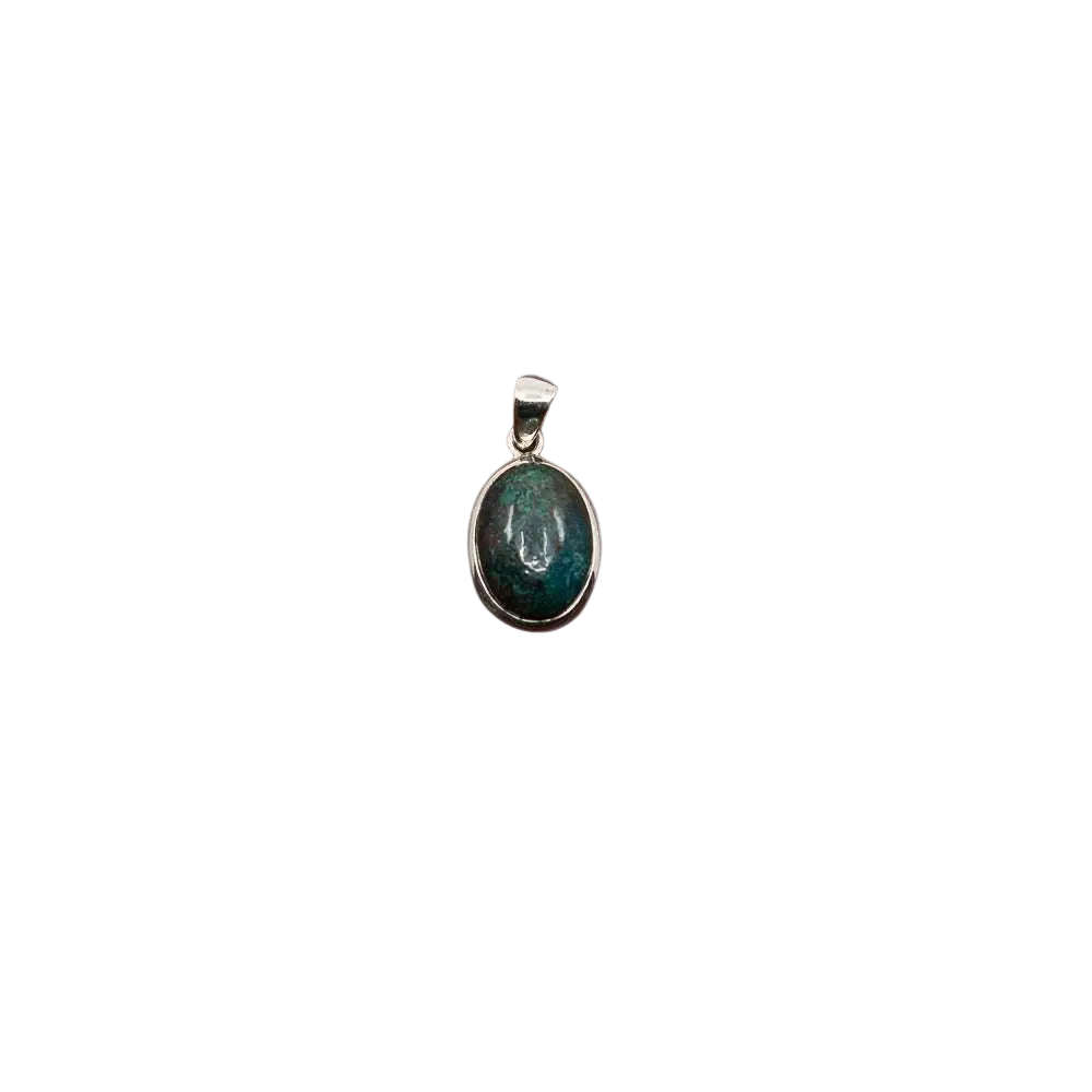 Handgefertigter Silberanhänger mit grünem Peridot, silberner Schmuckanhänger mit harmonischem Design von Ananta Lienhard