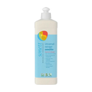 Eine hellblaue und weiße flasche mit pumpe des sonett universalreiniger sensitiv universal cleaner neutral für schonende reinigung