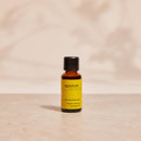 Apeiron Bio Nachtkerzenöl in 30 ml Flasche, Naturkosmetik-Körperpflege, Spa Vivent, Nahaufnahme der Verpackung und Inhalt