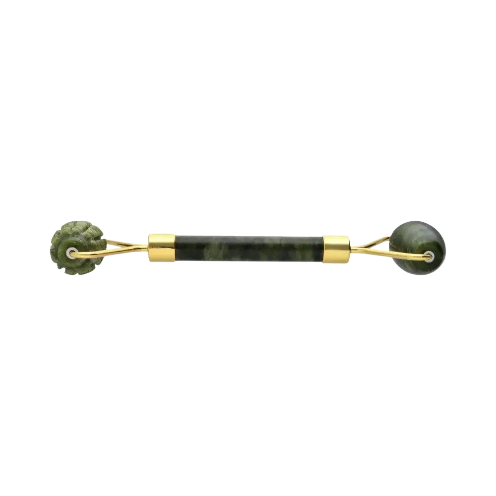 Grünes Spiky Jade Massagegerät mit Rollen für Körpermassage, von Vives de la Cortada S.L, zur Muskelentspannung.