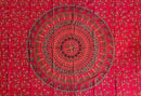 Rotes Ritualtuch mit Mandala-Muster, 200x220cm, Sundara Handicrafts, dekoratives Wandtuch mit geometrischem Design