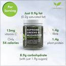 Dunkelgrünes glas mit weißem deckel enthält feelsupreme supreme greens and mushroom mix mit lion’s mane und 300g superfoods organic