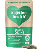 Bio Jodpräparat von Together Health in 30 Kapseln, Nahaufnahme der Kapseln in einer Packung, Nahrungsergänzungsmittel.