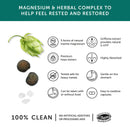 Natürliches Schlafmittel von Together Health mit Magnesium und Kräutern, zeigt die Nahrungsergänzung in einer Packung.