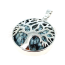 Silberner tree of life anhänger mit kunstvollem cut-out und blau-schwarz gemustertem snowflake obsidian stein