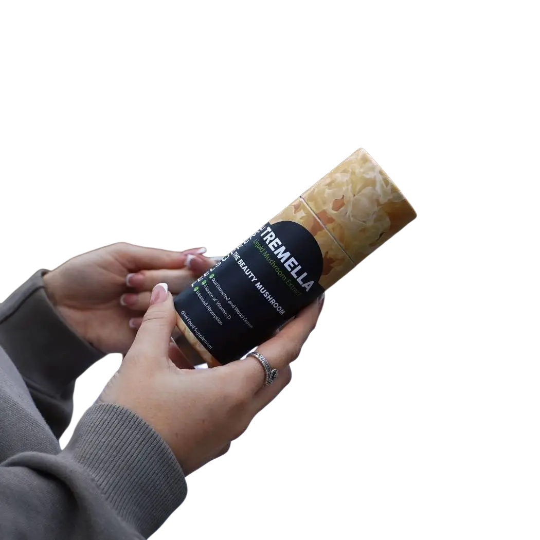 Tremella-Pilzflüssigkeit von Feel Supreme, Nahrungsergänzung, flüssige Schönheitspilz-Formel in einer Glasflasche.