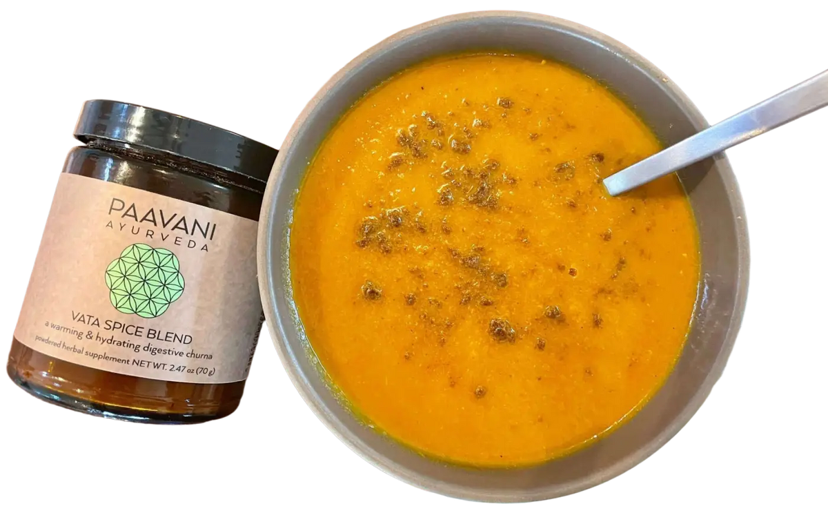 Vata Gewürzmischung von PAAVANI Ayurveda, wärmende und hydratisierende Verdauungs-Churna in Gewürzform.