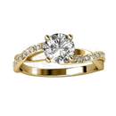Ein verlobungsring carali von myc paris mit einem strahlenden runden diamant und goldband eleanor fingerring