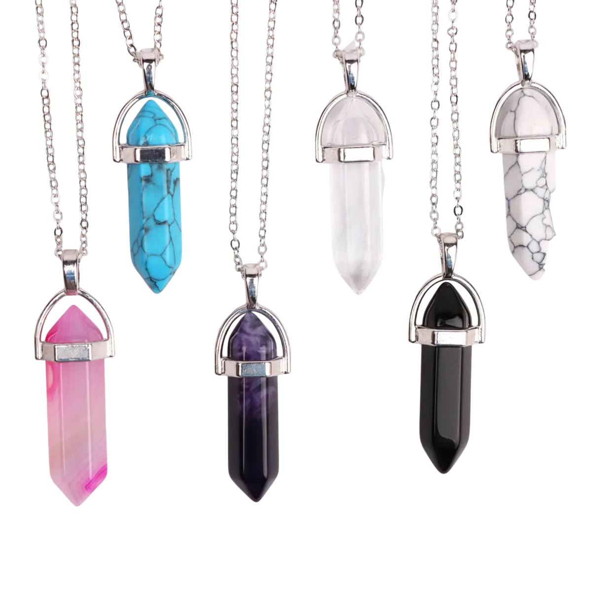 Versilberte Halskette mit lila Achat Anhänger, eleganter Schmuck von Myga Eco, detailreiches Design, natürliche Farbgebung