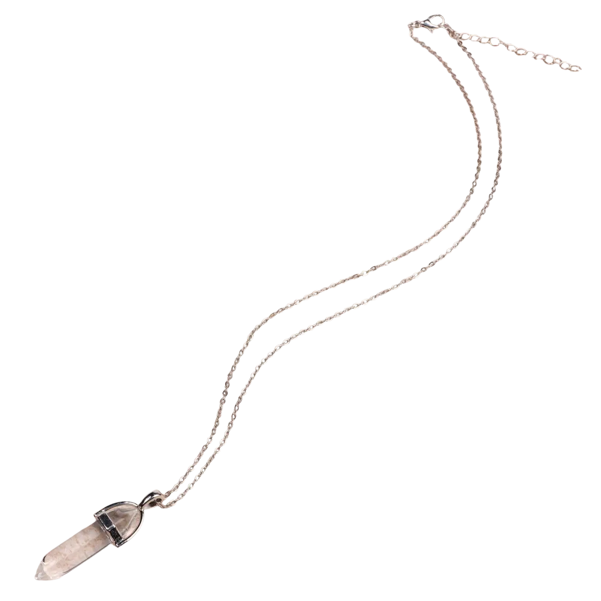 Versilberte Halskette von Myga Eco mit transparentem Quarz-Anhänger, zarter Schmuck, detailreiche Silberschmuck-Optik
