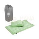 Vital akupressurmatte set mit hellgrüner matte und nacken pillow in grauer aufbewahrungstasche zur entfaltung von spannung und rückenschmerzen