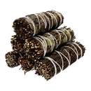 Stack aus getrockneten yerba buena räucherbündeln mit weißen schnüren in braunen und grünen tönen von mana shop
