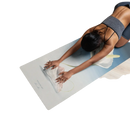 Bodynova Yoga on Art Matte Cloud Flower, helleblaue Yogamatte mit Blumenmuster für Yoga und Fitness-Übungen