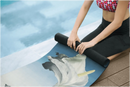 Bodynova Yoga-Matte Cloud Flower mit schwarzem und blauem Design, rutschfeste Premium Yogamatte für Yoga und Fitness.