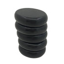 Zen'Arome heiße Basalt-Massagesteine, Massagezubehör für therapeutische Anwendungen, glatte, schwarze Steine in einer Schale.
