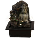 Silberner buddha-brunnen spiritualität mit wasserfall und led-beleuchtung auf dunkelsteinbasis für zen-ambiente geschenkidee