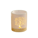 Weiße keramik fragrance lamp mit goldenem lebensbaum-design und holzfuß céramy life tree aromalampe