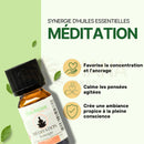 Kleine bernsteinfarbene glasflasche mit schwarzem deckel und zen arome meditation essential oil label von mana shop