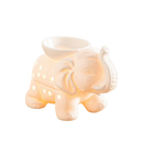 Creamfarbener keramikelefant tandor wax warmer mit glatter glänzender oberfläche und dekorativen punktmustern