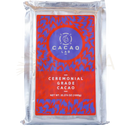 Ein lebendig rot und blau verpackter zeremonieller kakao mit 100% arriba nacional cacao paste 1kg in silberfolie